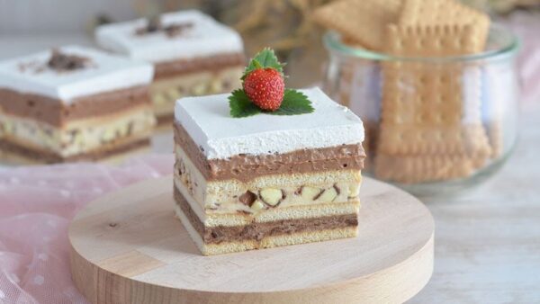 Ko bi odoleo ovoj kombinaciji? Sjajan kolač sa čokoladnim bananicama i eurokremom (RECEPT+VIDEO)