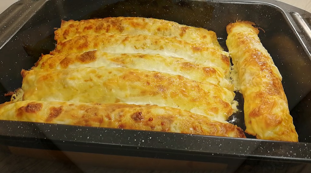 BOLJE OD MNOGIH PITA: Fino zapečene palačinke sa sirom i piletinom