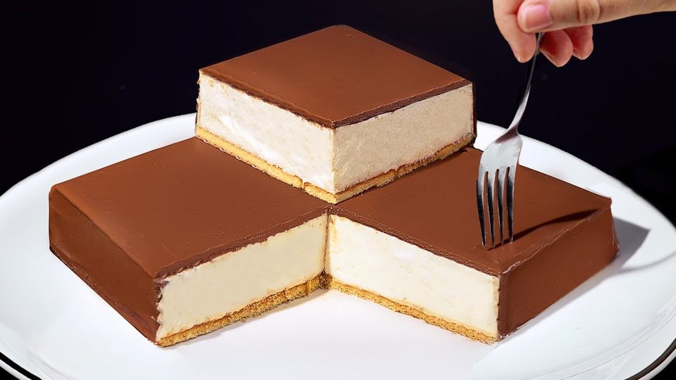 MANČMELOU TORTA ZA SVAČIJI DŽEP: Preko keksa beze fil koji se ne kuva, a sve preliveno čokoladnom glazurom