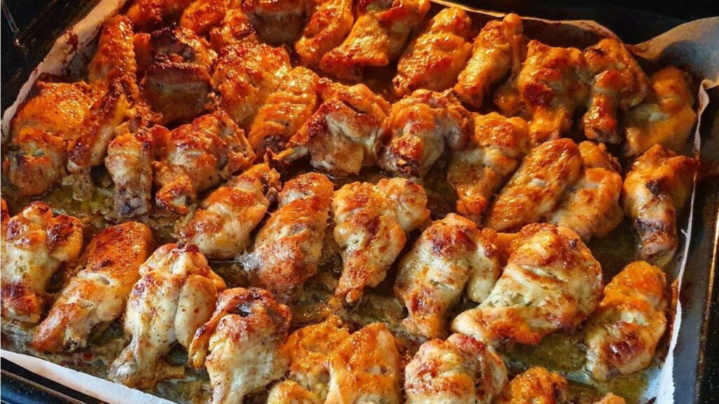 HRSKAVA PILEĆA KRILCA SA POSEBNIM UMAKOM