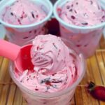 HIT SA SAMO 3 SASTOJKA – JOGURT, JAGODE, ŠEĆER I SLADOLED JE SPREMAN 🍓🍦 Ukusan desert za svaku priliku!